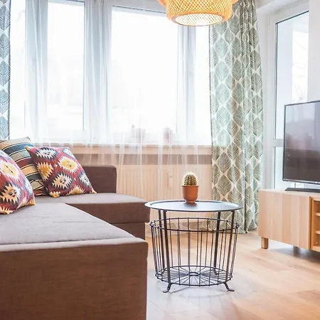 Apartment 3-room 50m From Main Market *